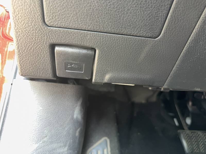 Toyota Auris - Photo 20