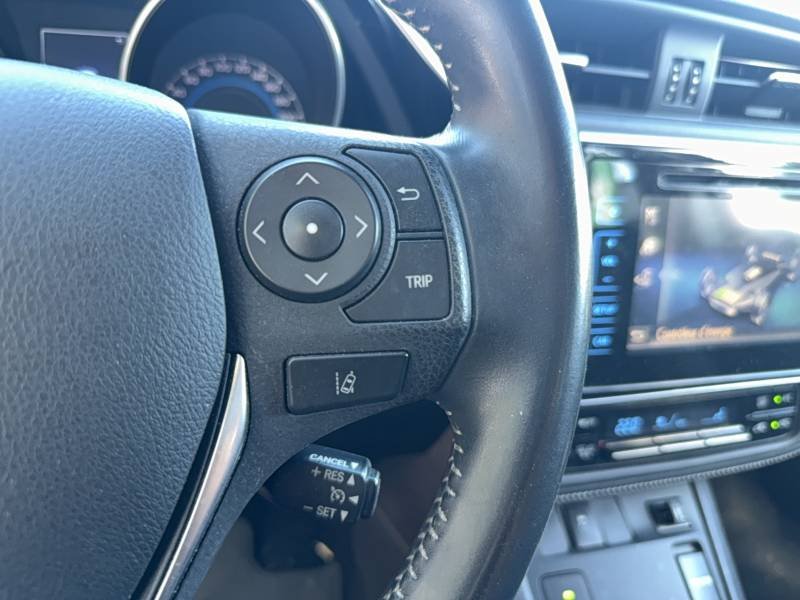 Toyota Auris - Photo 35