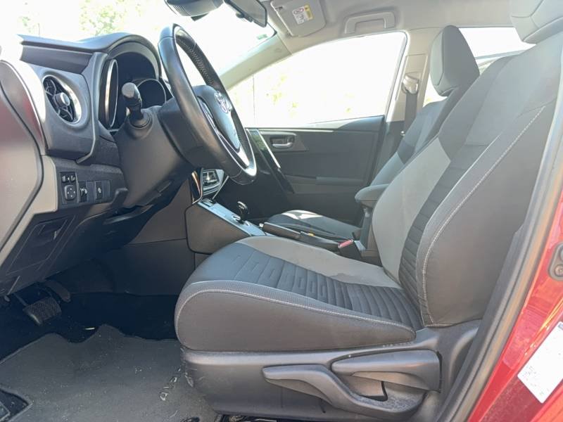 Toyota Auris - Photo 10