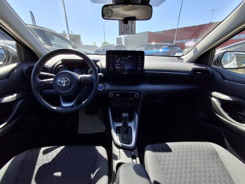Toyota Yaris - Photo 11