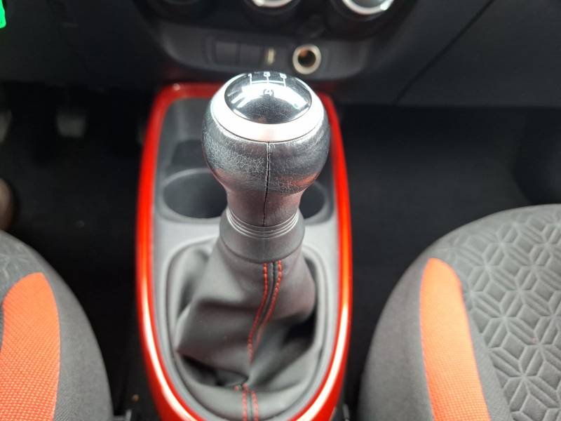Toyota aygo x - Photo 16