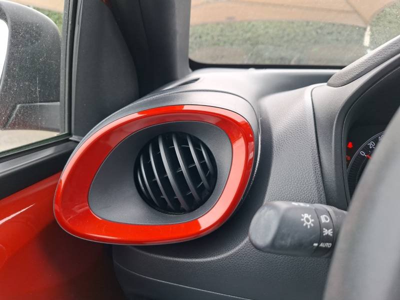 Toyota aygo x - Photo 23
