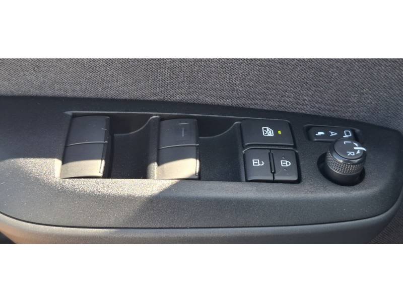 Toyota Yaris - Photo 24