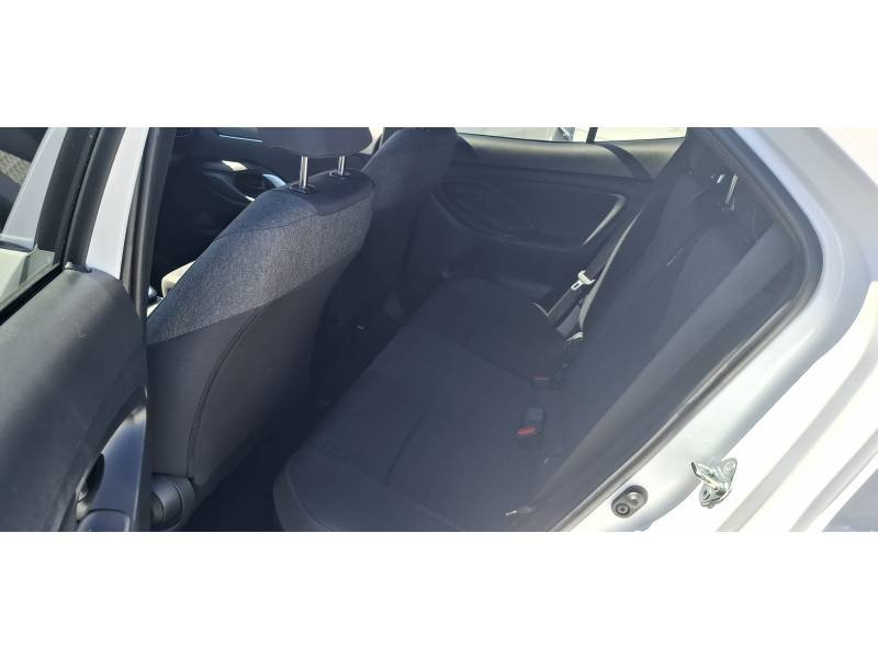 Toyota Yaris - Photo 10