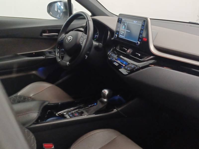 Toyota C-HR - Photo 12