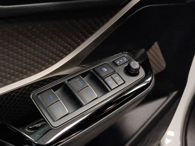 Toyota C-HR - Photo 14