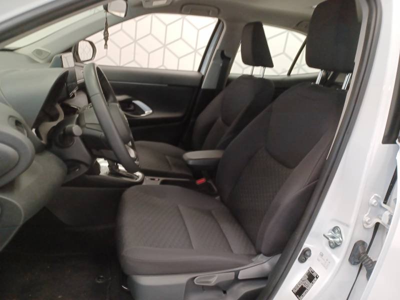 Toyota Yaris - Photo 10