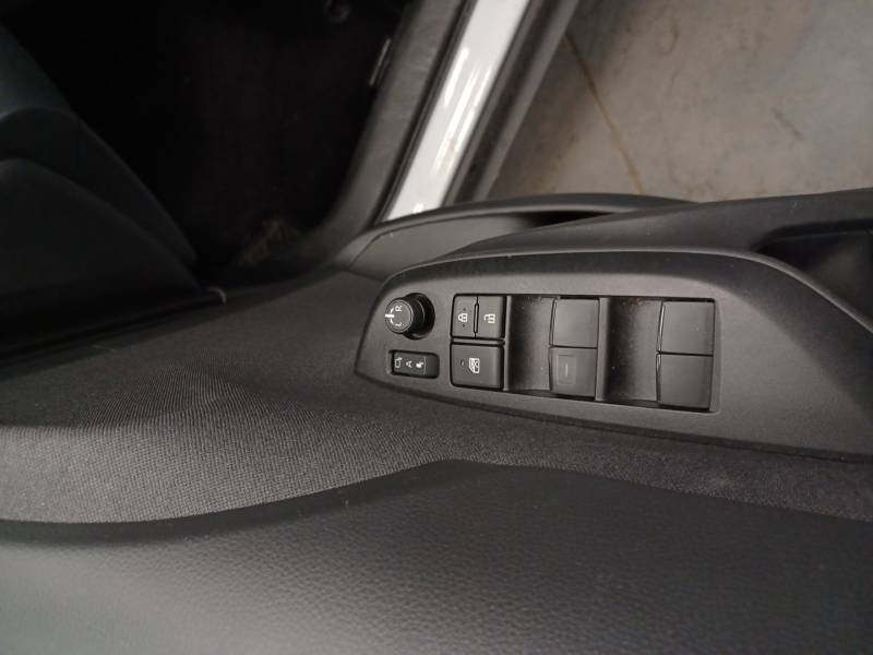 Toyota Yaris - Photo 16