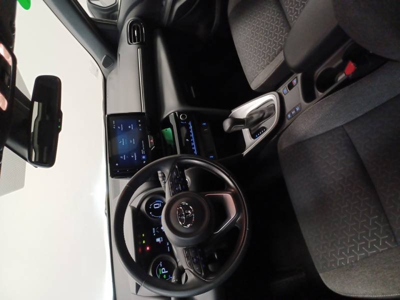 Toyota Yaris - Photo 11