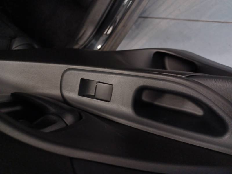 Toyota Yaris - Photo 23