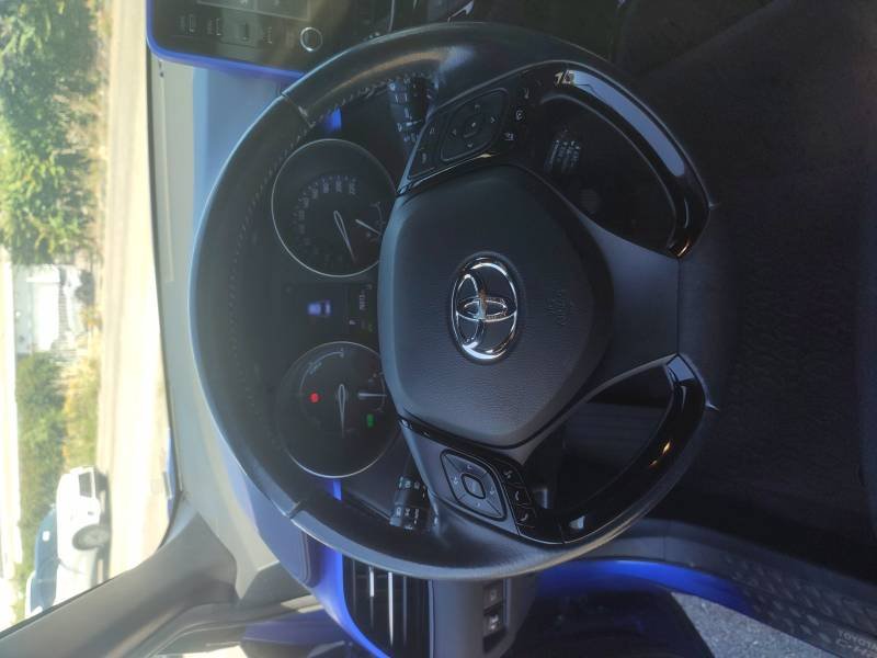Toyota C-HR - Photo 24