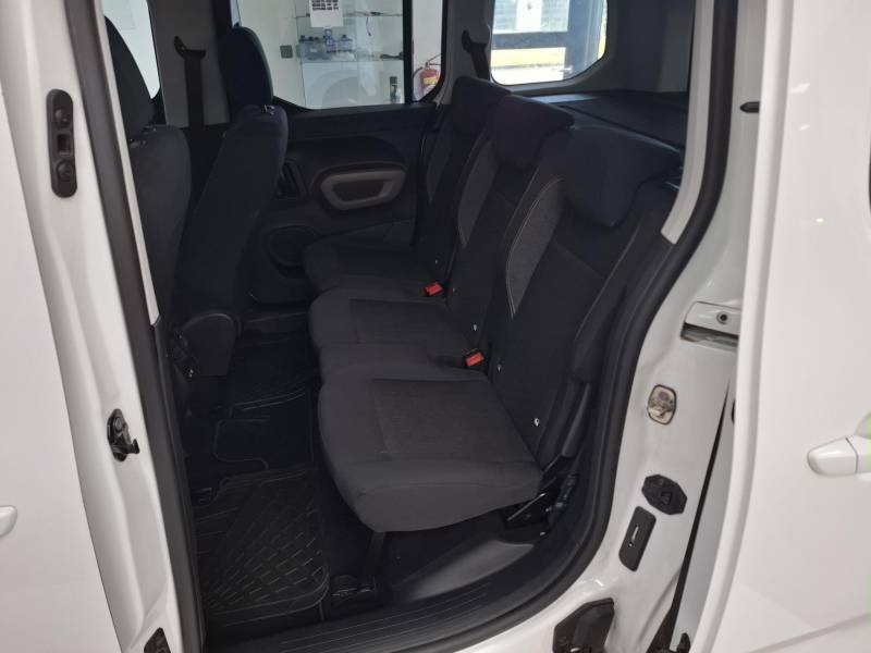 Peugeot Rifter - Photo 14