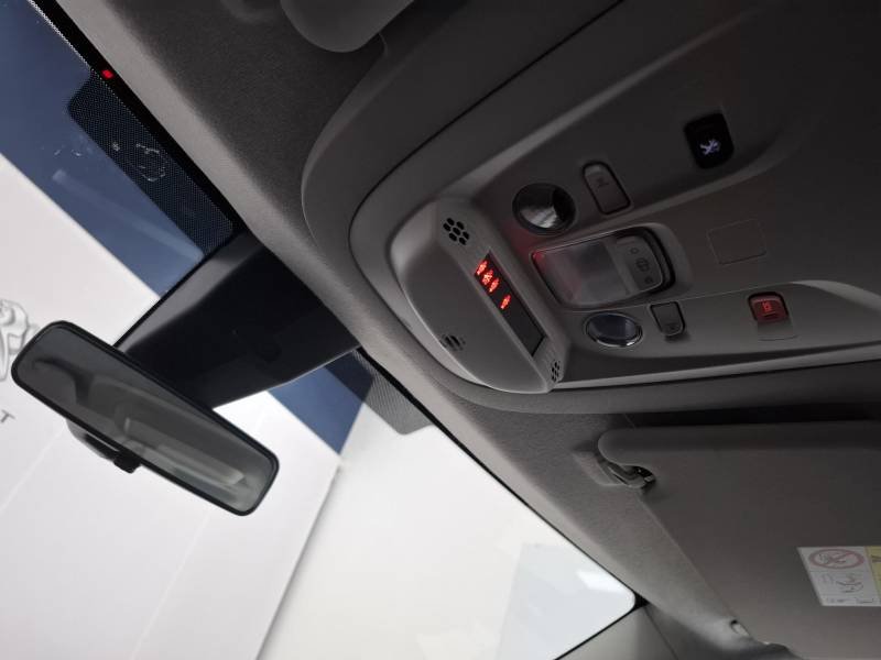 Peugeot Rifter - Photo 29