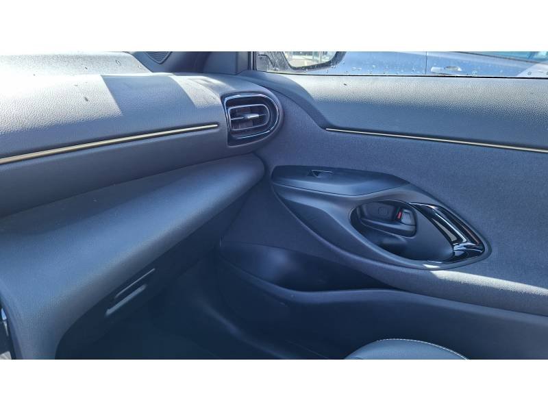 Toyota Yaris - Photo 16