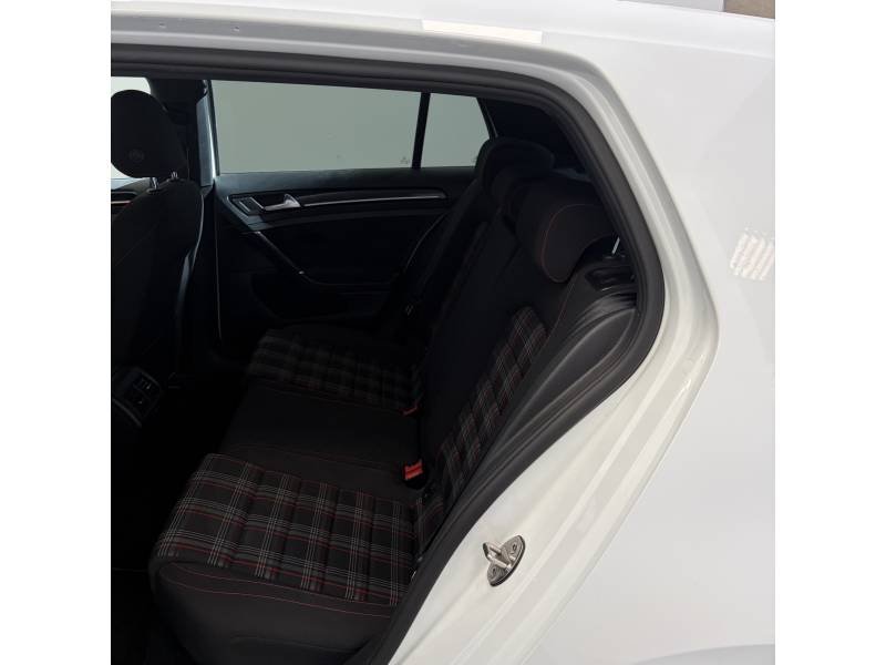 Volkswagen Golf - Photo 15