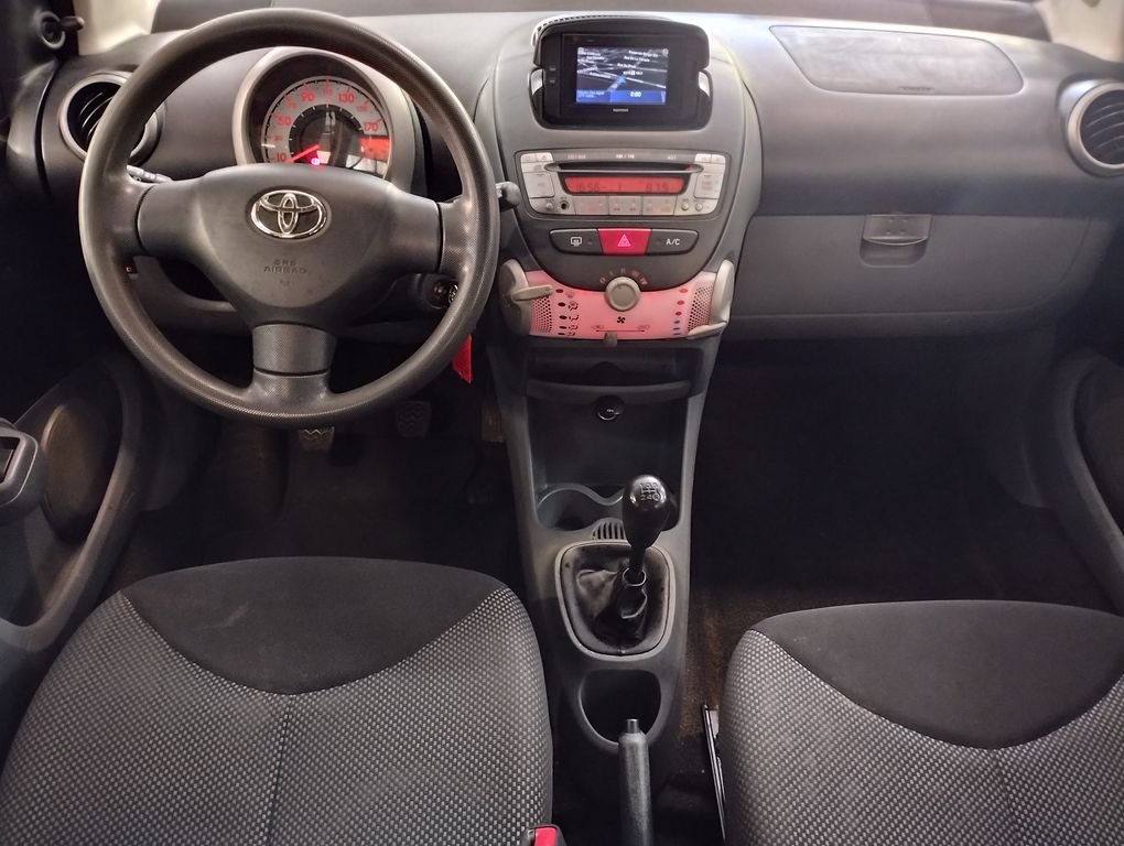 Toyota Aygo - Photo 3