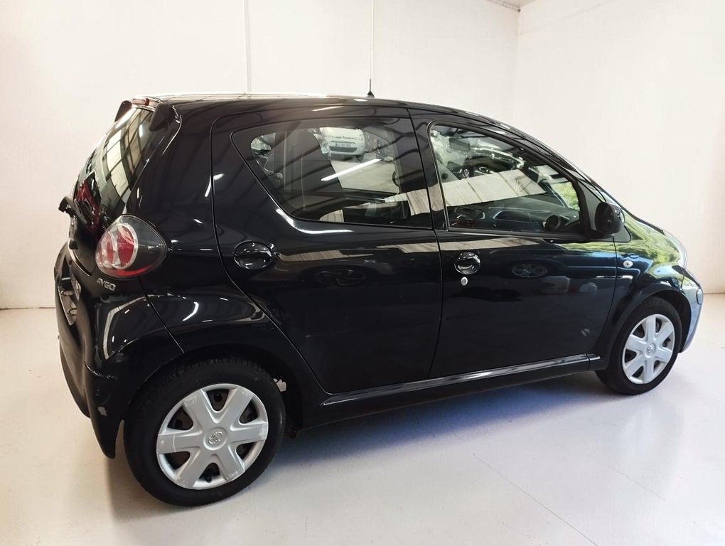 Toyota Aygo - Photo 7