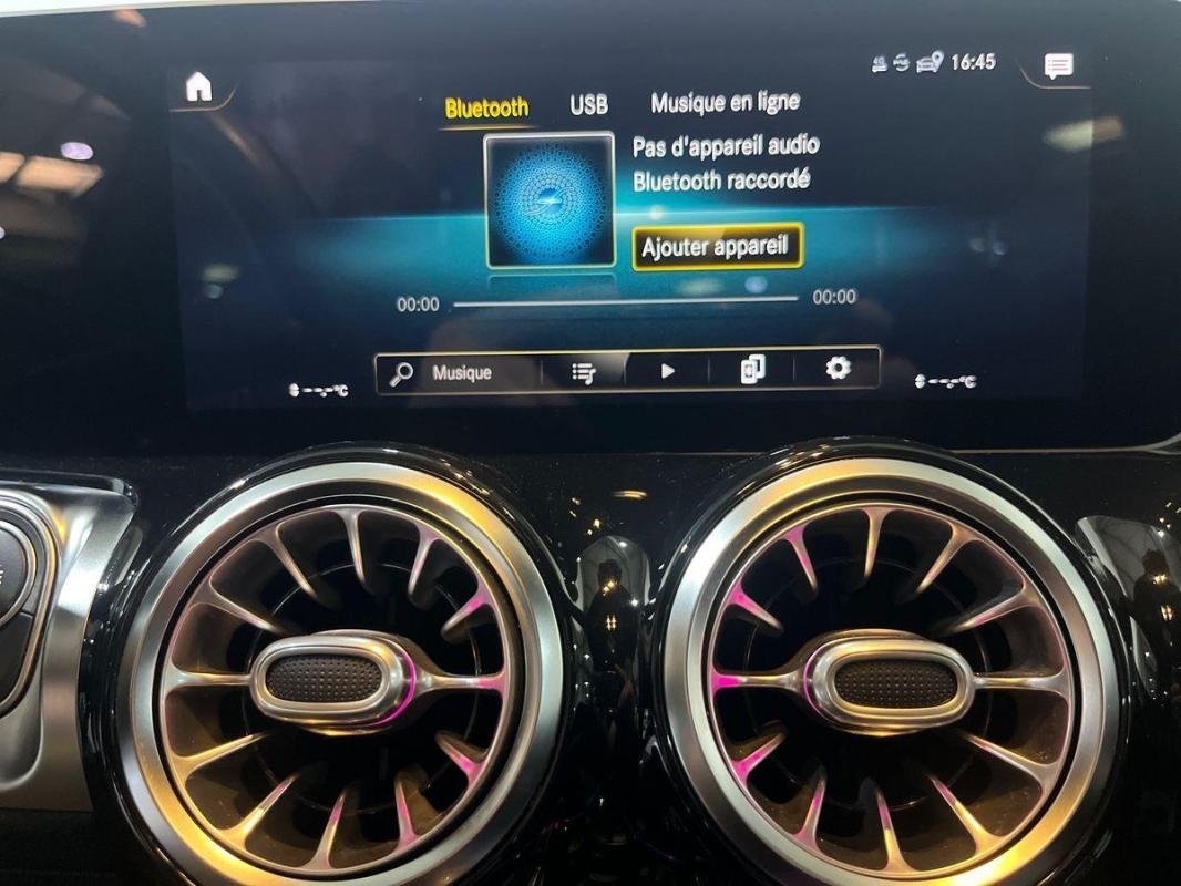 Mercedes GLB - Photo 17