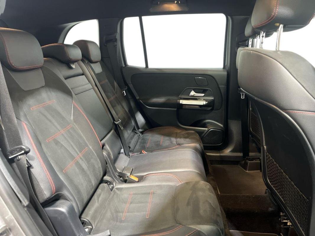 Mercedes GLB - Photo 23