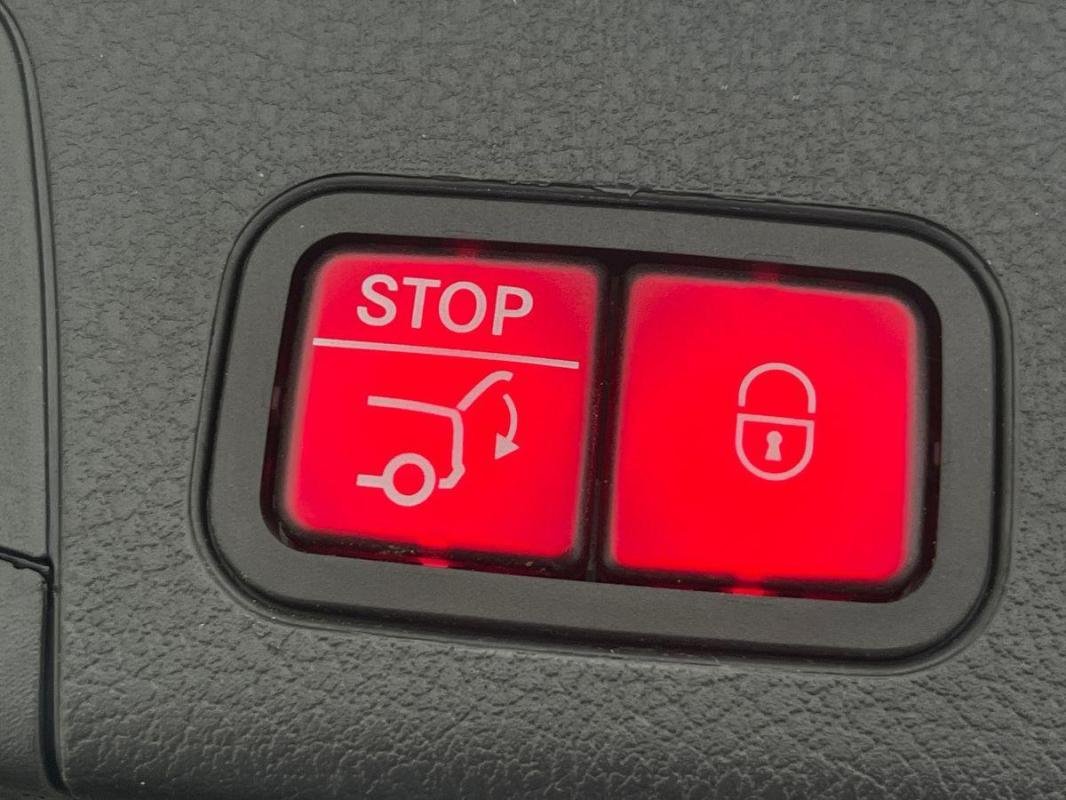 Mercedes GLB - Photo 35
