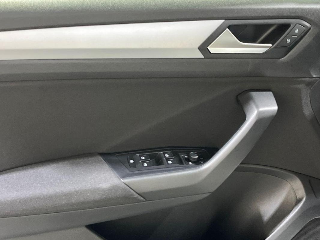 Volkswagen T-Roc - Photo 15