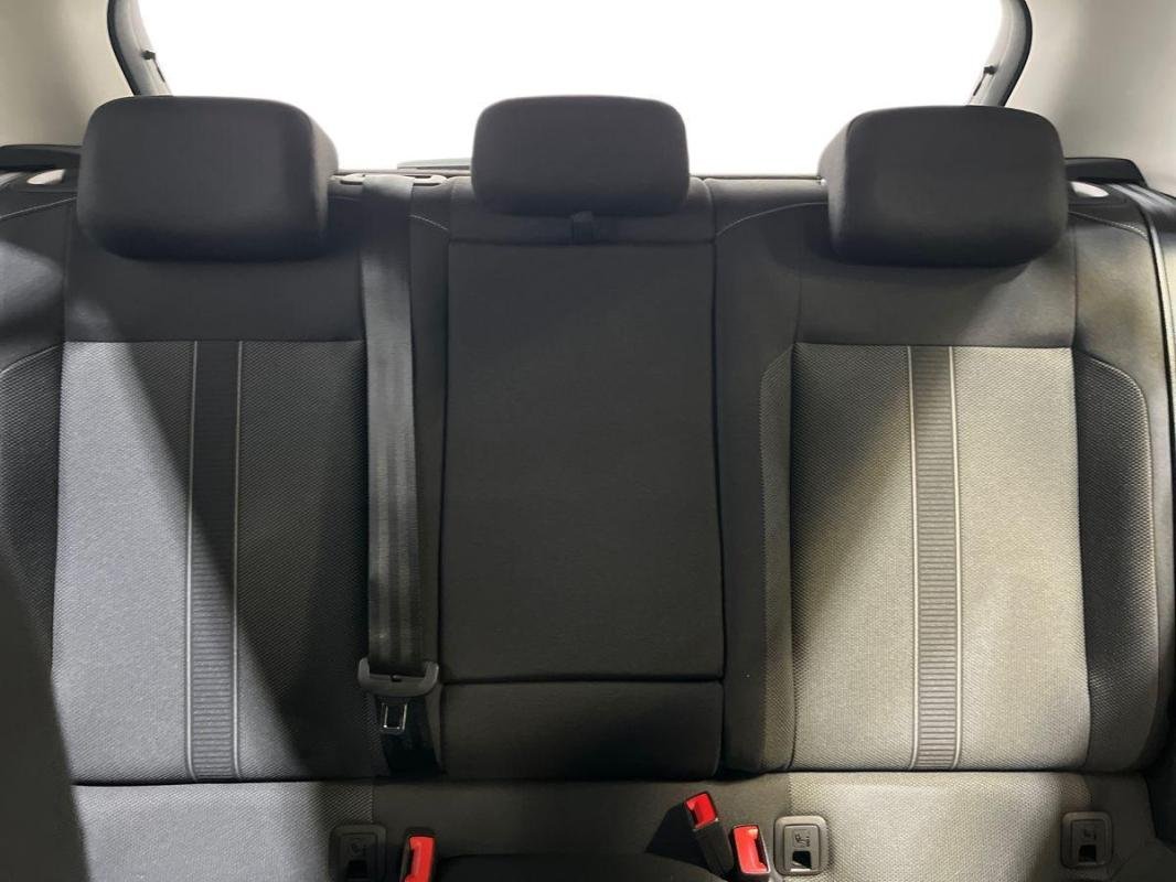 Volkswagen T-Roc - Photo 22