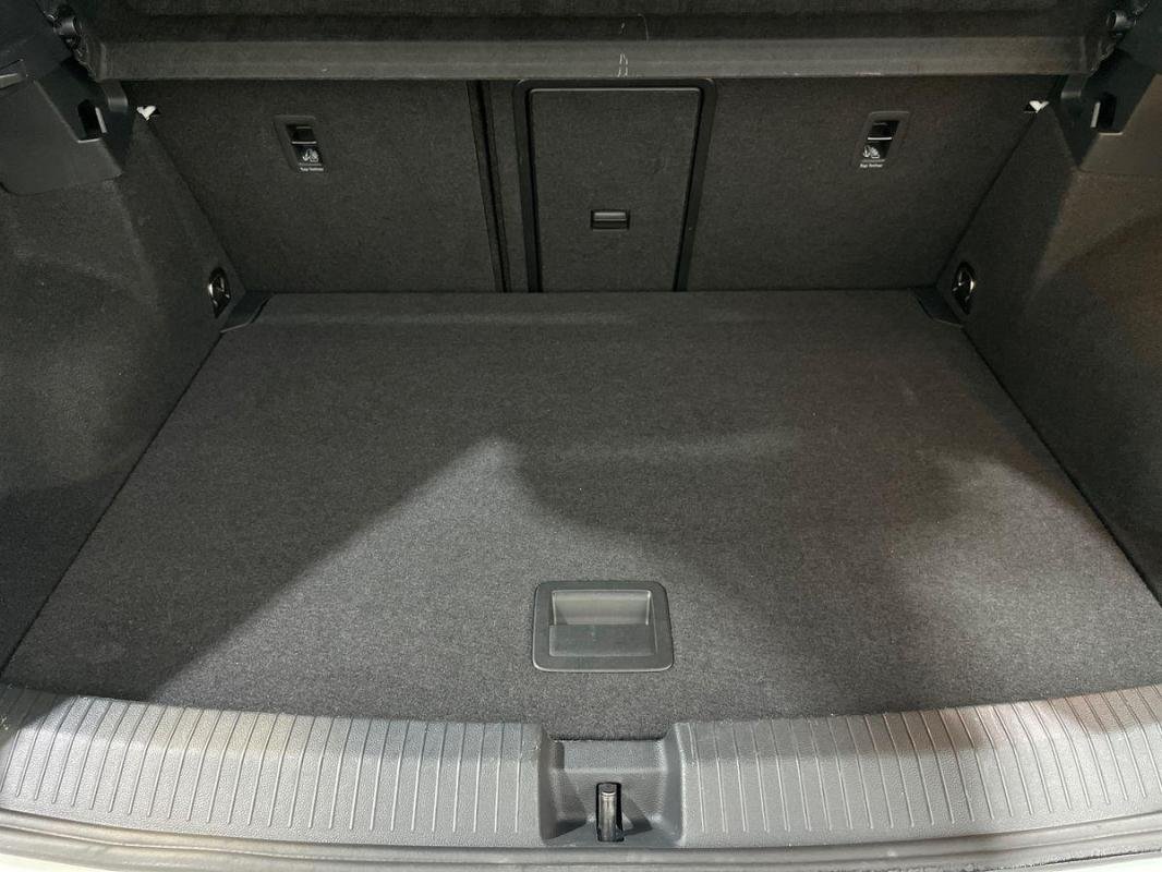 Volkswagen T-Roc - Photo 31
