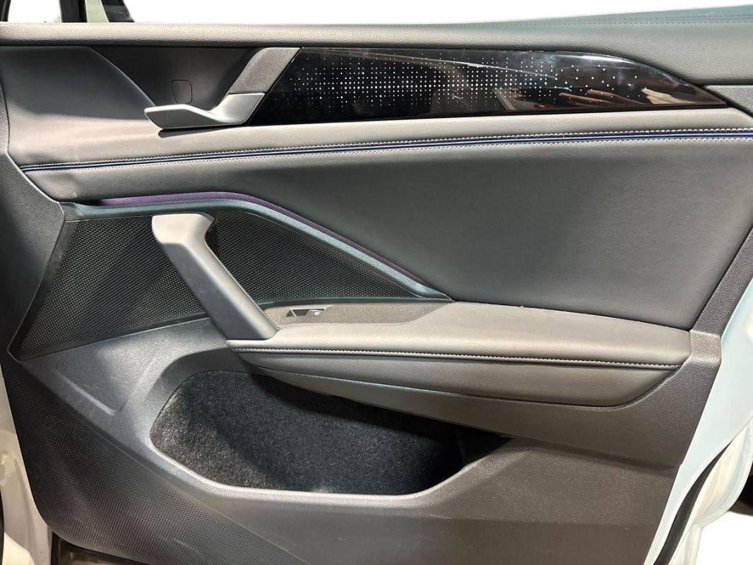 Volkswagen Tiguan - Photo 15
