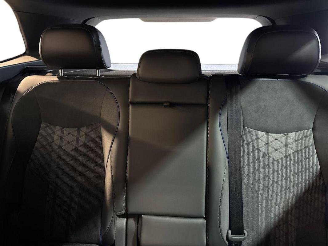 Volkswagen Tiguan - Photo 22
