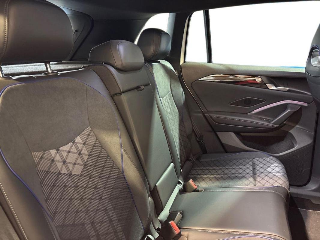 Volkswagen Tiguan - Photo 23