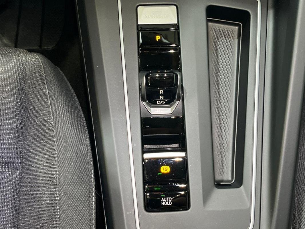 Volkswagen Golf - Photo 11