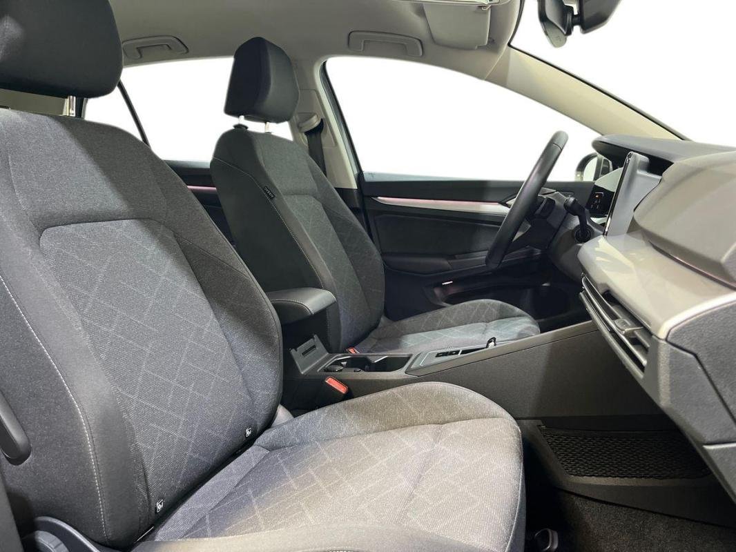 Volkswagen Golf - Photo 13