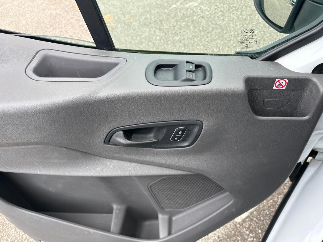 Ford Transit - Photo 27