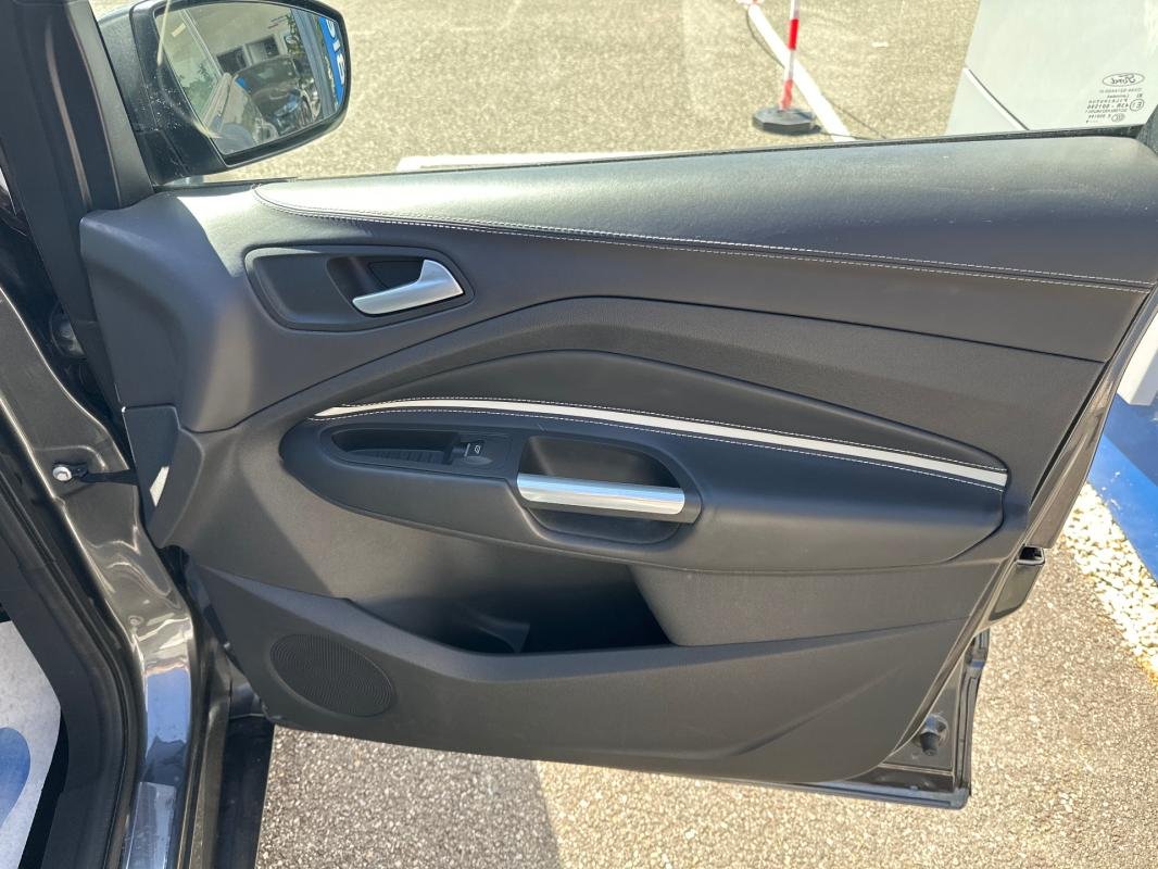 Ford Kuga - Photo 14