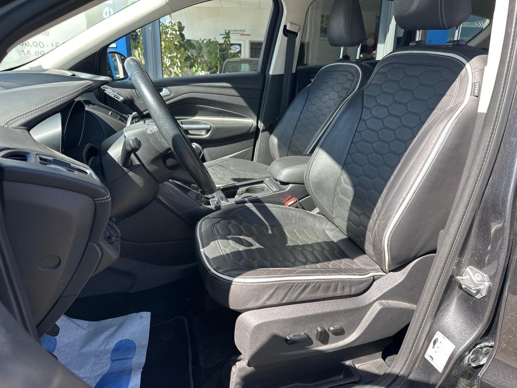 Ford Kuga - Photo 17