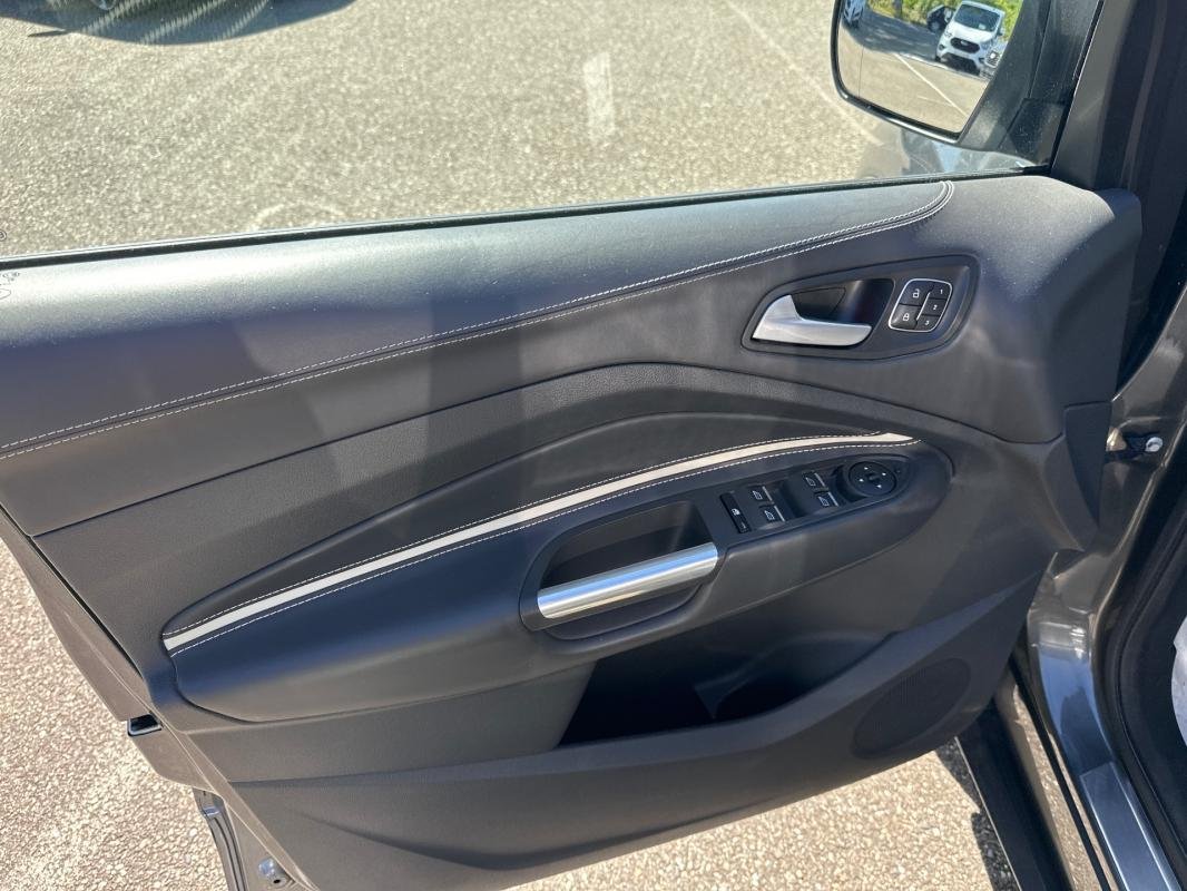Ford Kuga - Photo 19