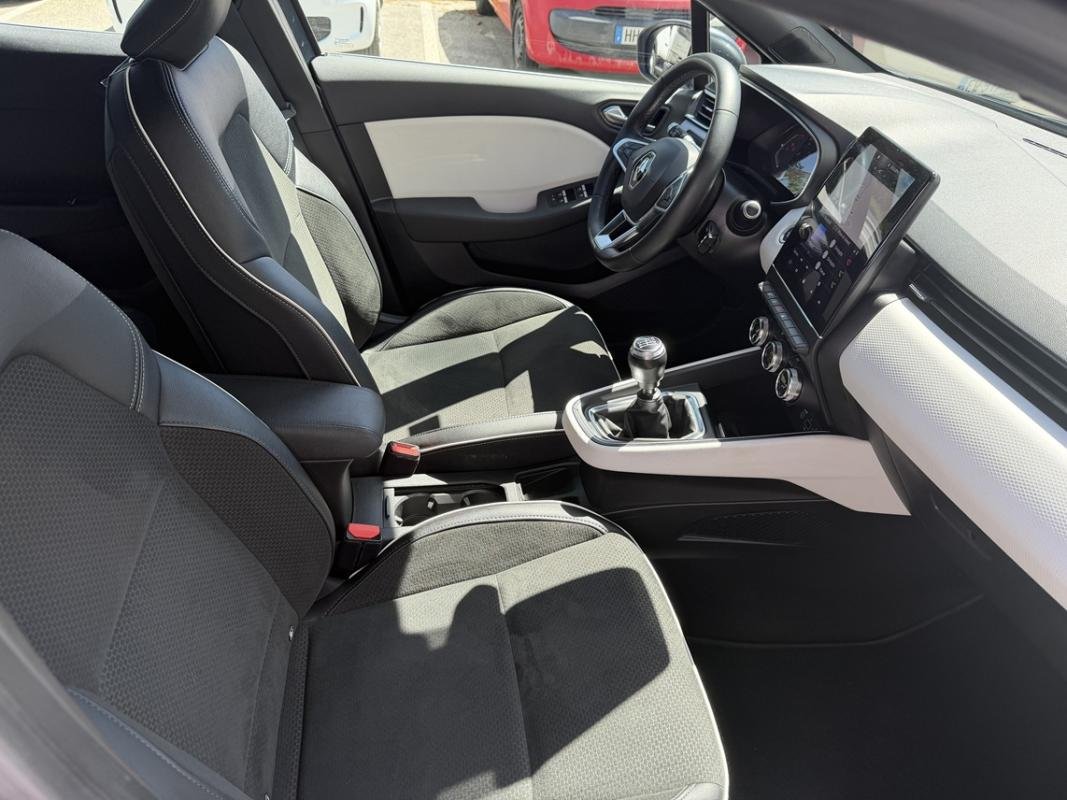 Renault Clio - Photo 4
