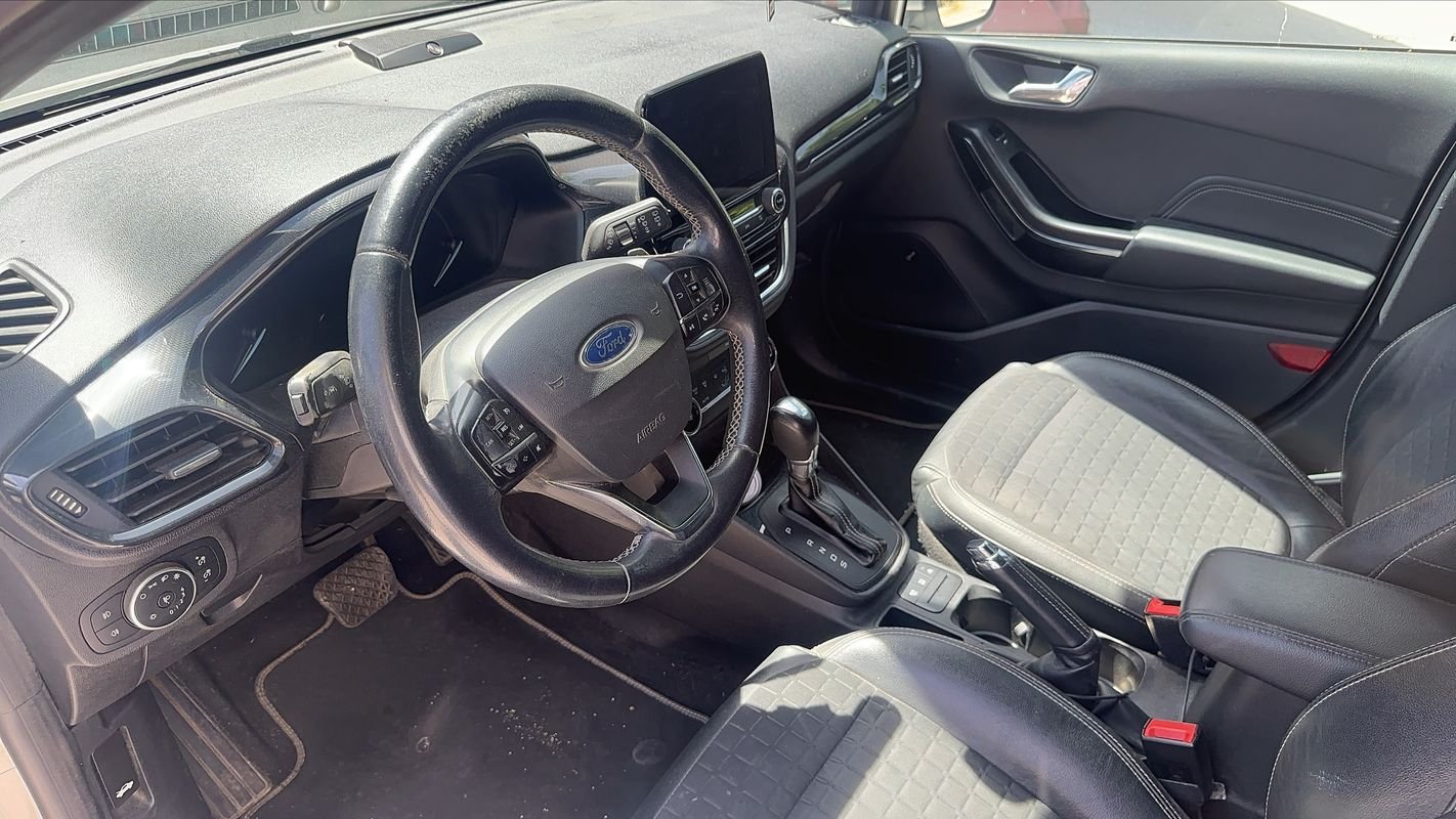 Ford Fiesta - Photo 8
