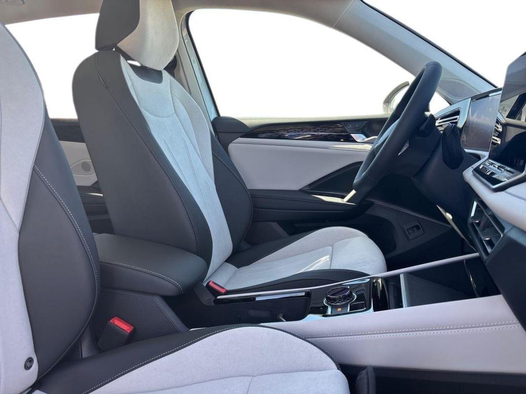 Volkswagen Tiguan - Photo 13