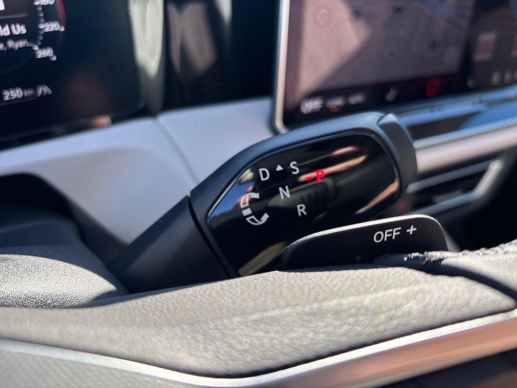 Volkswagen Tiguan - Photo 11
