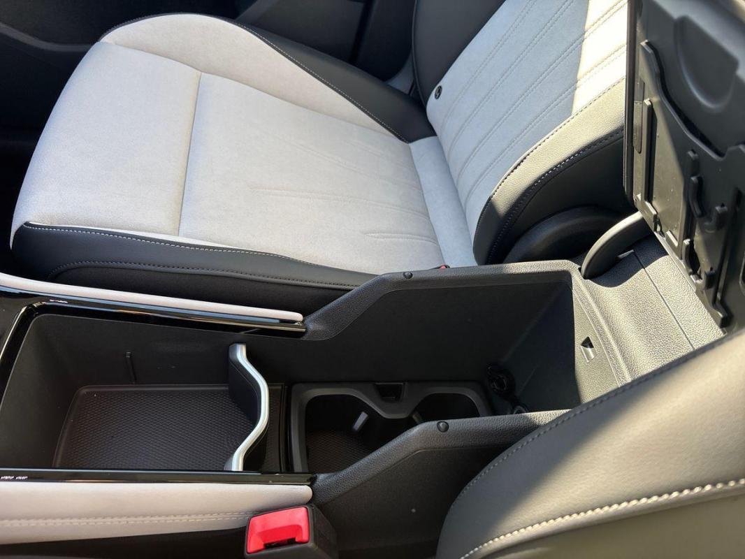 Volkswagen Tiguan - Photo 12