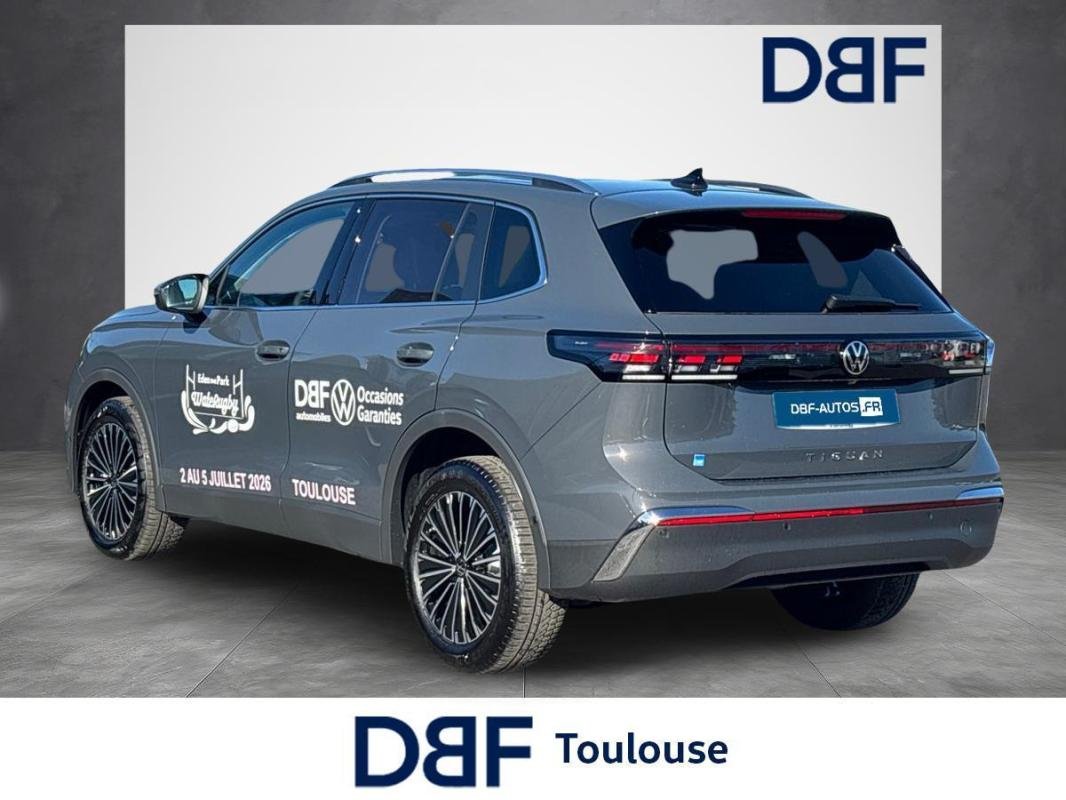 Volkswagen Tiguan - Photo 3