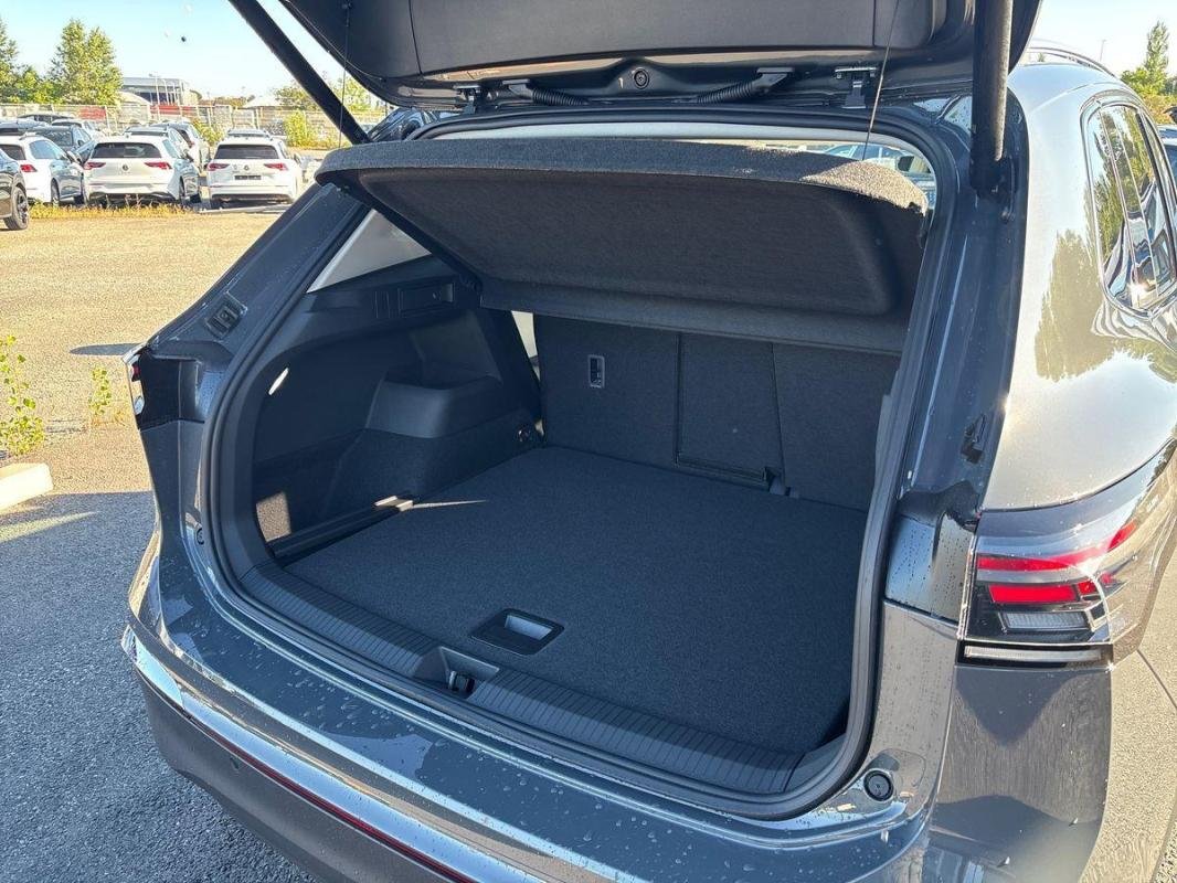 Volkswagen Tiguan - Photo 32