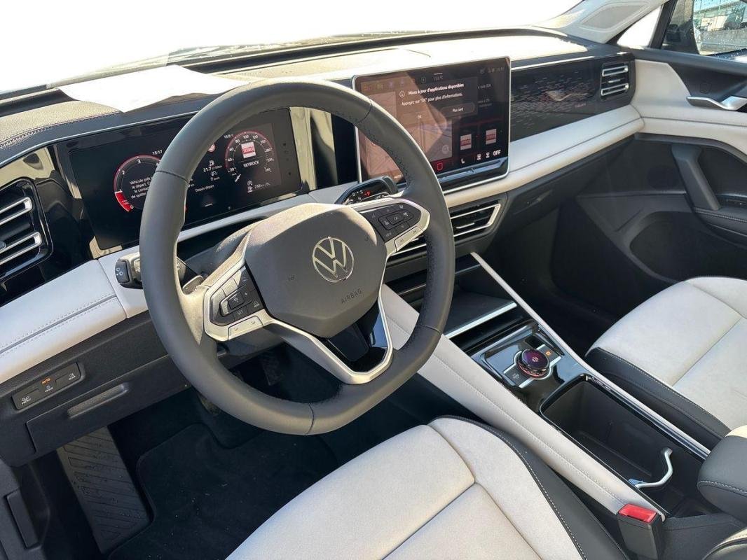 Volkswagen Tiguan - Photo 9