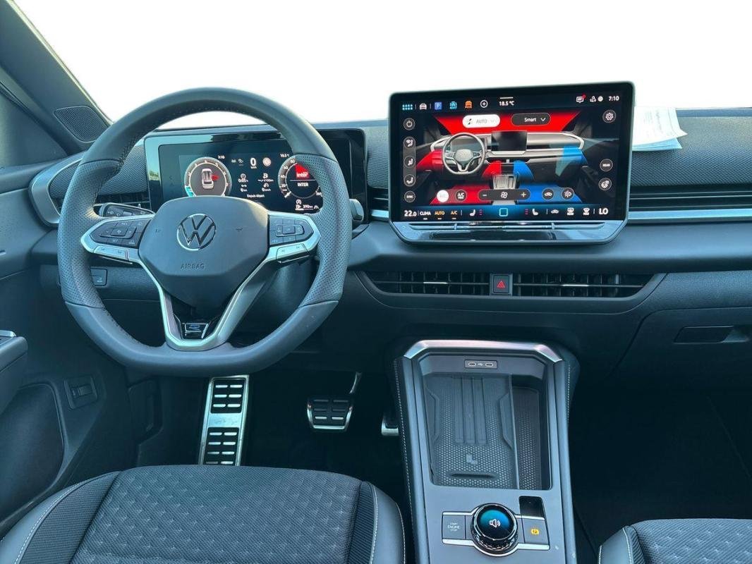 Volkswagen T-Roc - Photo 8