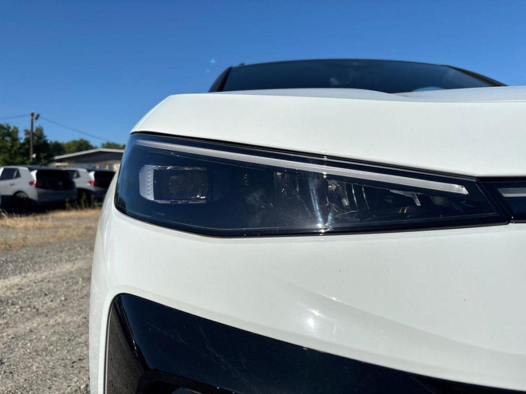 Volkswagen T-Roc - Photo 25