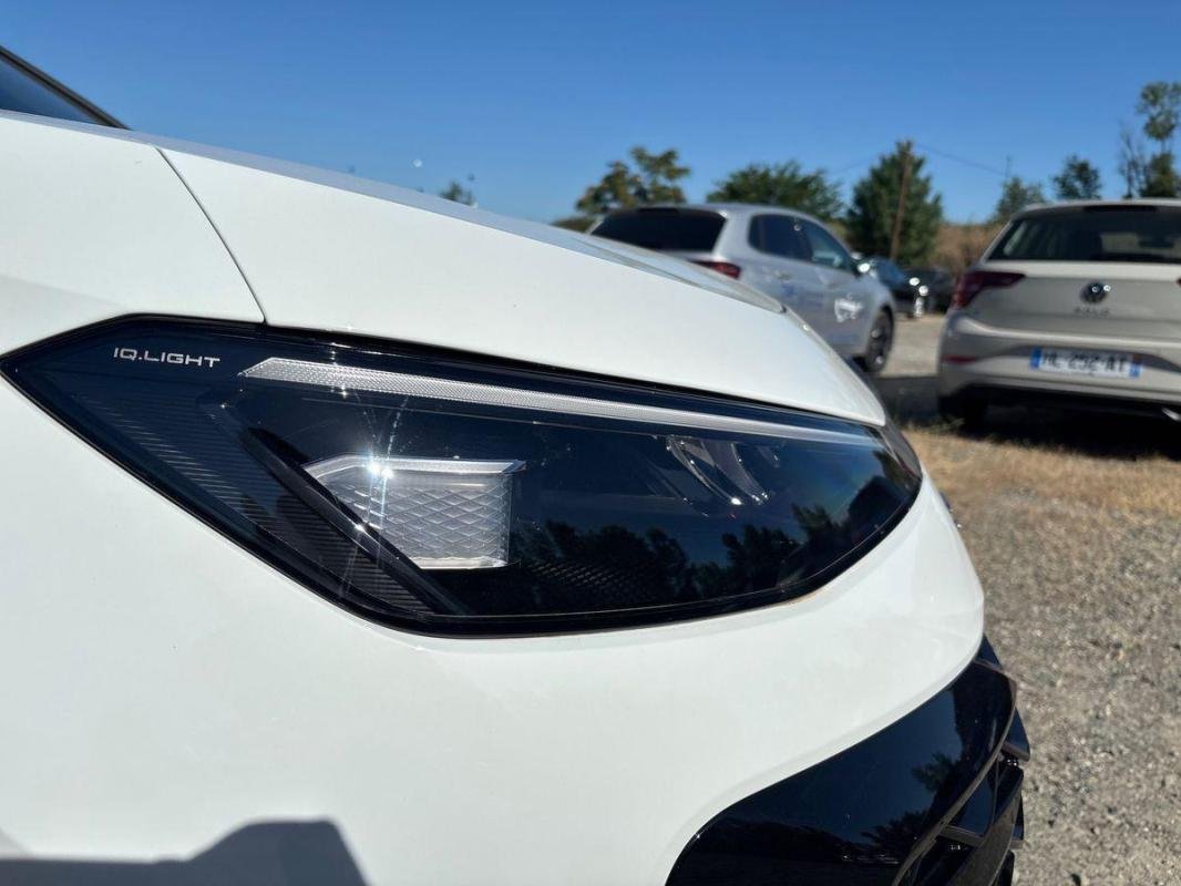 Volkswagen T-Roc - Photo 26