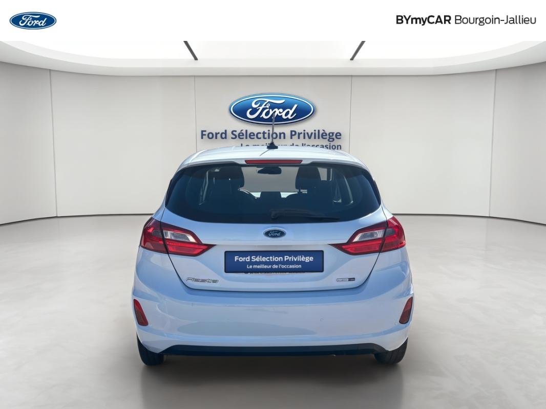 Ford Fiesta - Photo 4