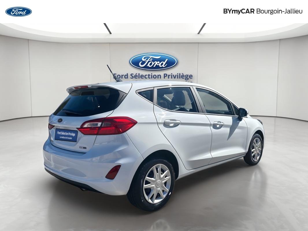 Ford Fiesta - Photo 5