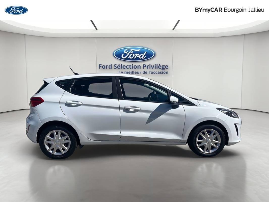 Ford Fiesta - Photo 6